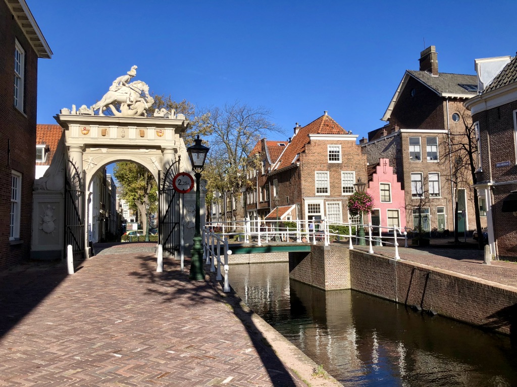 One Day In Leiden A Lovely Town With A Prestigious University The Postcard